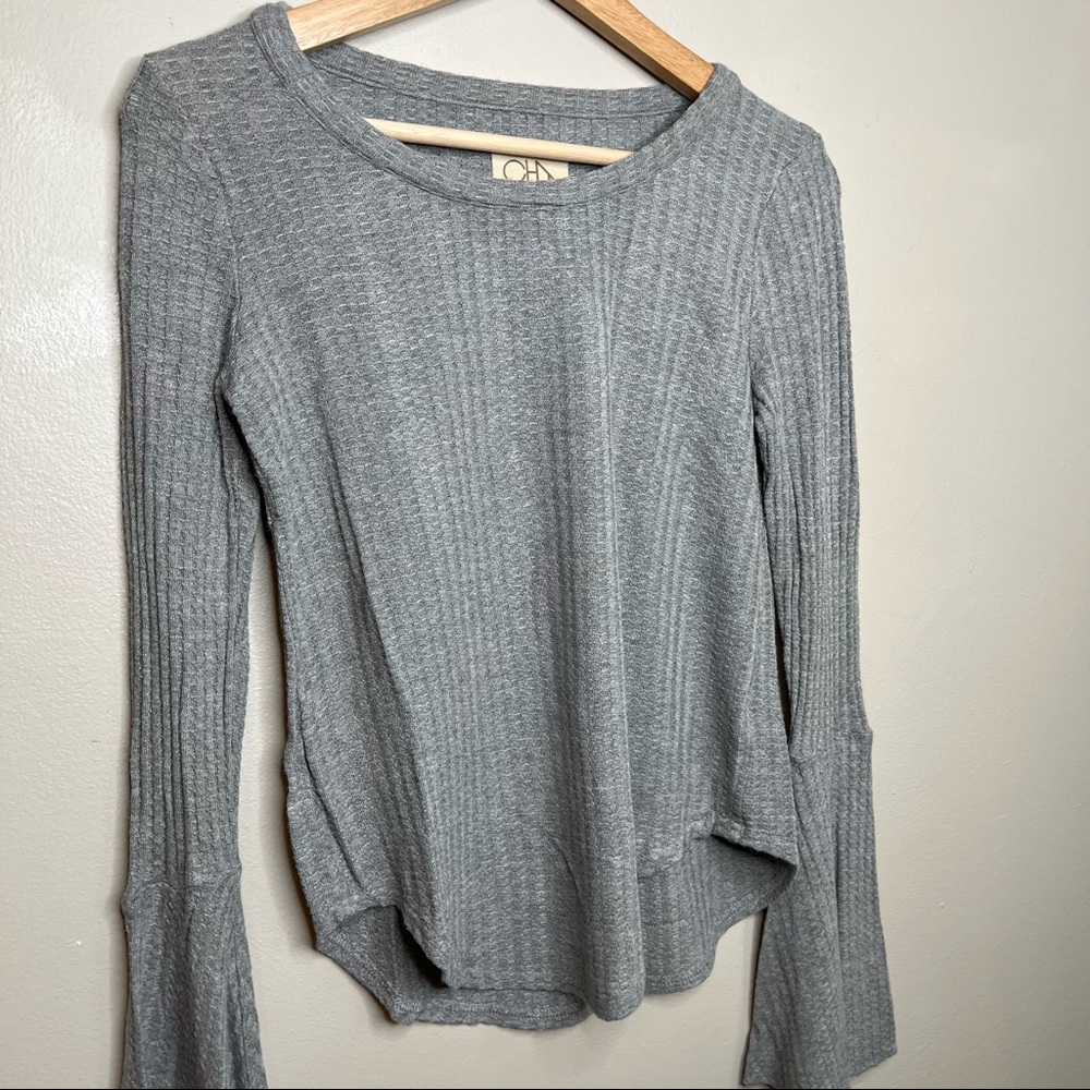 CHASER Thermal Gray Peplum Long Bell Sleeve Tunic Tee Size XS